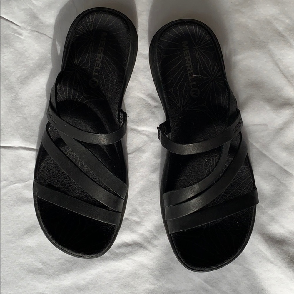 Black sandals